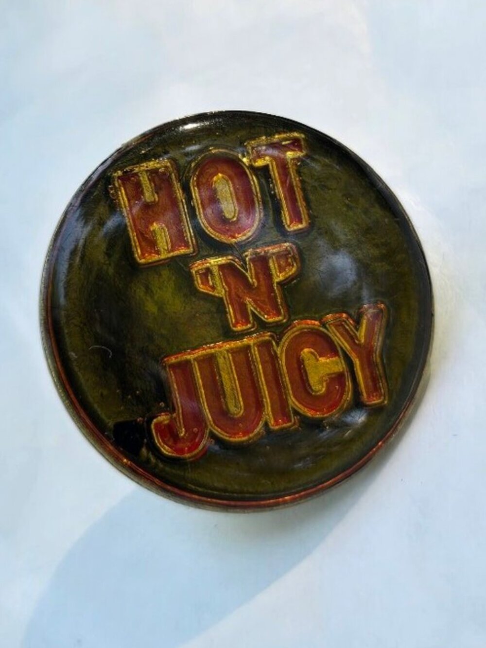 70's Hot 'n' Juicy Lapel Pin Funny Retro Pinback Fashion Costume Jewelry Vtg